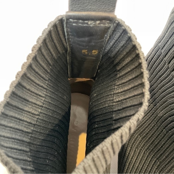 Everlane The Glove Boots Size 5.5 Dark Grey - Picture 8 of 9